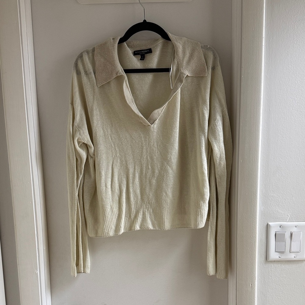 Banana Republic Factory Cream V-Neck Sweater